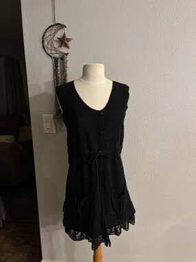 With U.S.A Black Shimmer Lace Trim Button-Front Longline Vest Tunic Size M